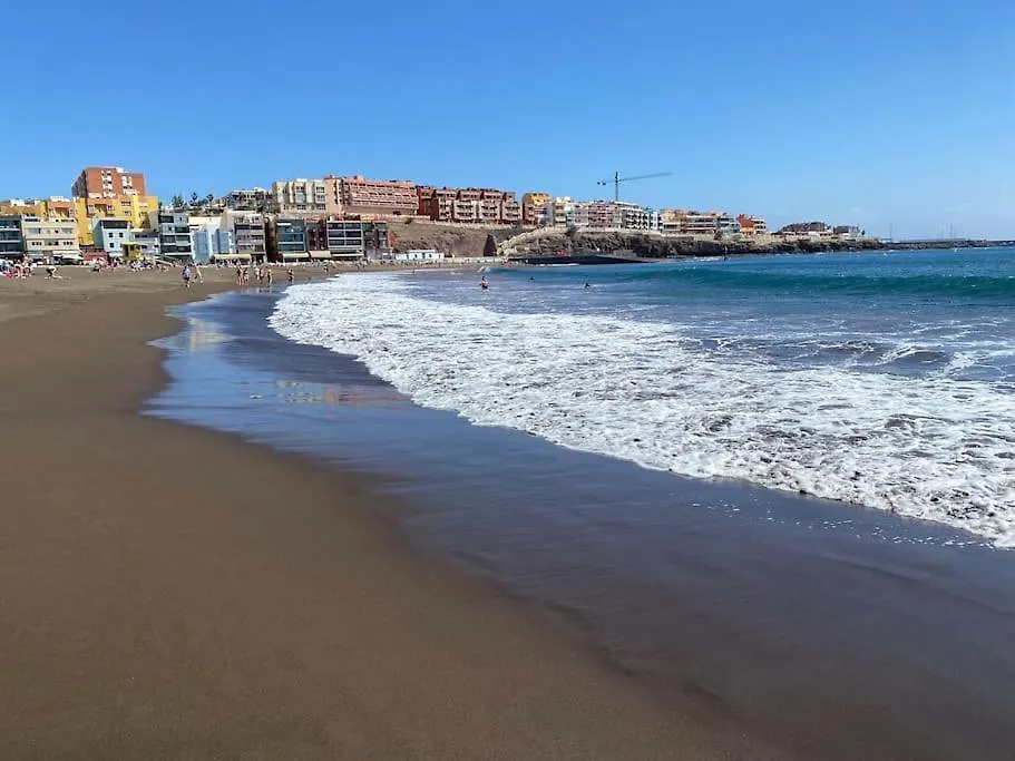 מלנארה Beachfront Apartment Incl Highspeed Wifi
