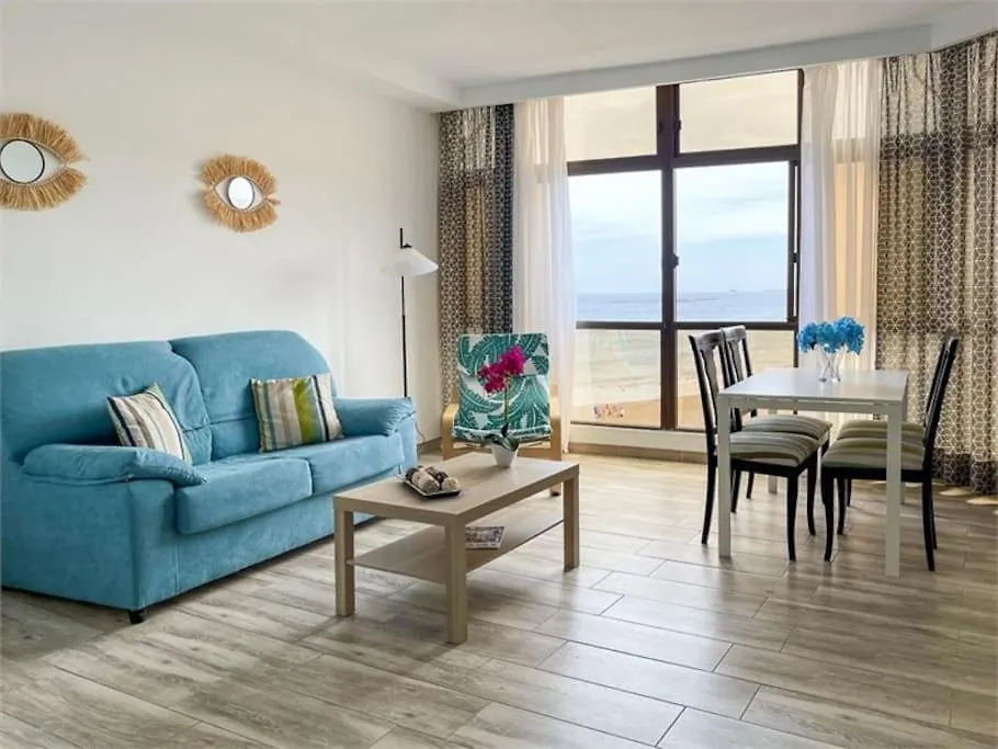 מלנארה Beachfront Apartment Incl Highspeed Wifi